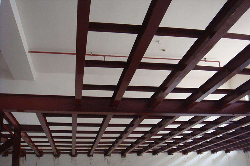 鋼結(jié)構(gòu)廠房裝修閣樓搭建多少錢一平方？