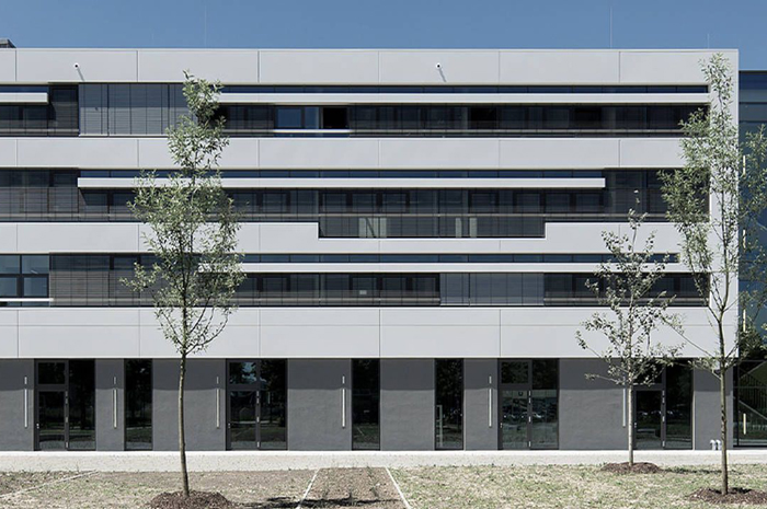 廠房內(nèi)辦公室裝修吊頂消防設施能遮擋嗎？