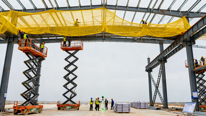 鋼結(jié)構(gòu)廠房施工人員防墜安全網(wǎng)