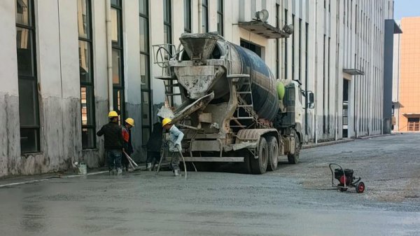 工業(yè)廠房裝修地面地坪的類型及其特點是什么？